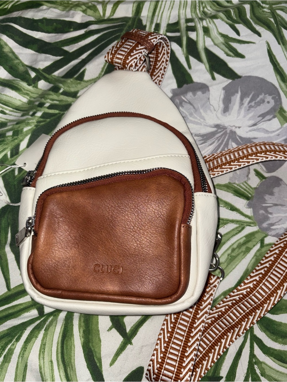 CLUCI Two-Tone White and Brown Leather Crossbody Sling Bag